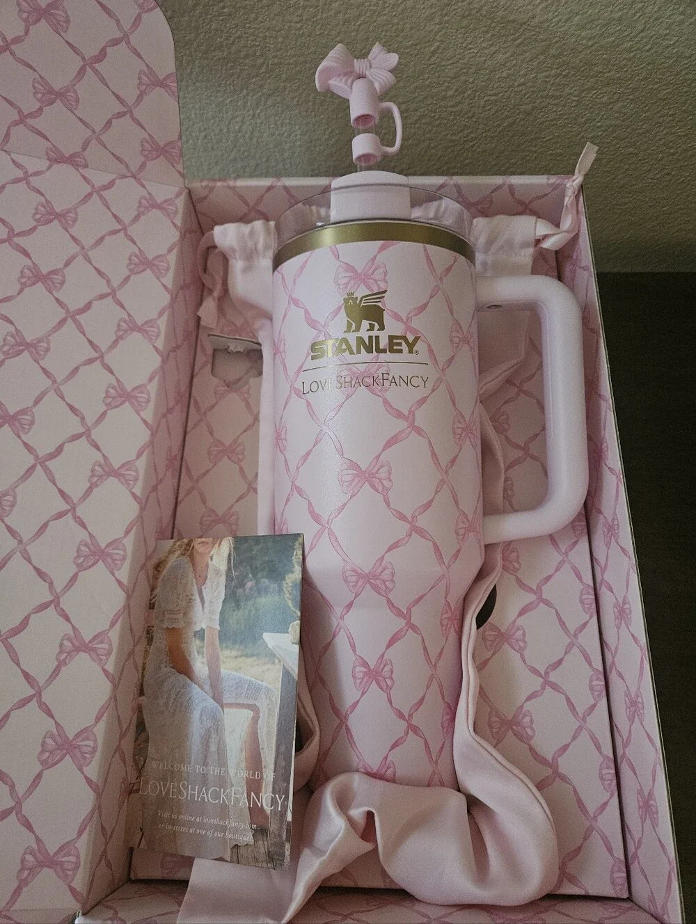 Stanley X Love Shack Fancy Baby Bow Peppermint Tumbler 40OZ - Picture 2 of 9
